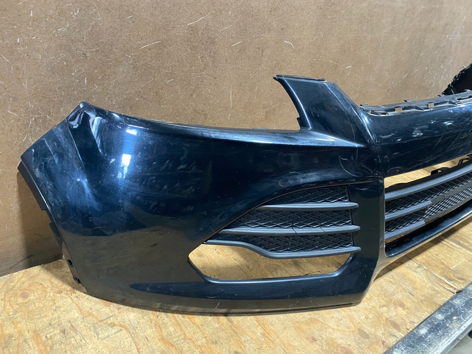 2013 to 2016 Ford Escape Front Bumper Cover Z5852 PS1