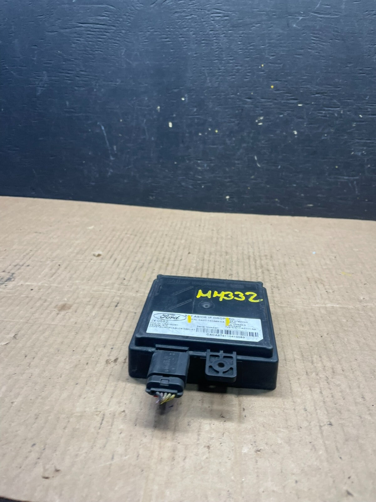 2010 2011 2012 Ford Lincoln Rear Radar Blind Spot Module M4332 PS2