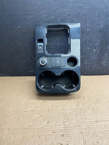 2013-2014 Volkswagen Touareg Center Console Cupholder Shifter Panel AF2048 DG0