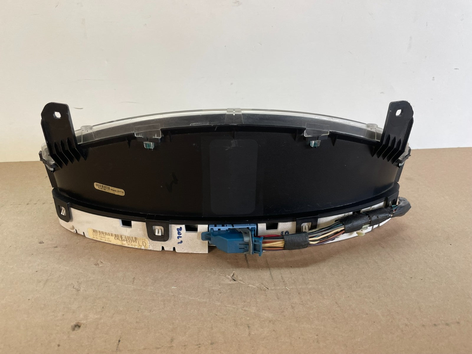 2005 to 2007 Ford Freestyle Speedometer Instrument Cluster AG25335
