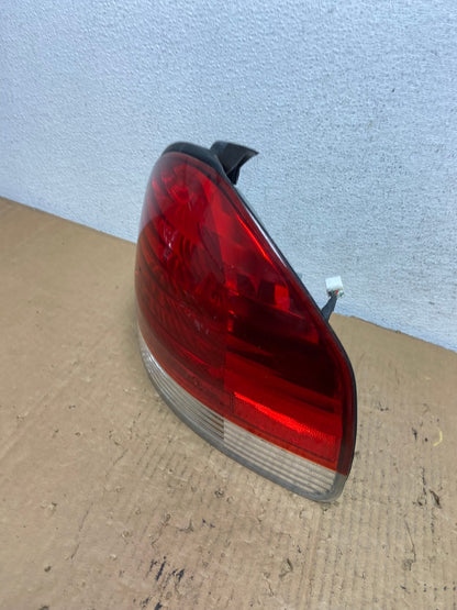 2005 to 2006 Hyundai Santa Fe Right Passenger Rh Side Tail Light AD1161 LK1