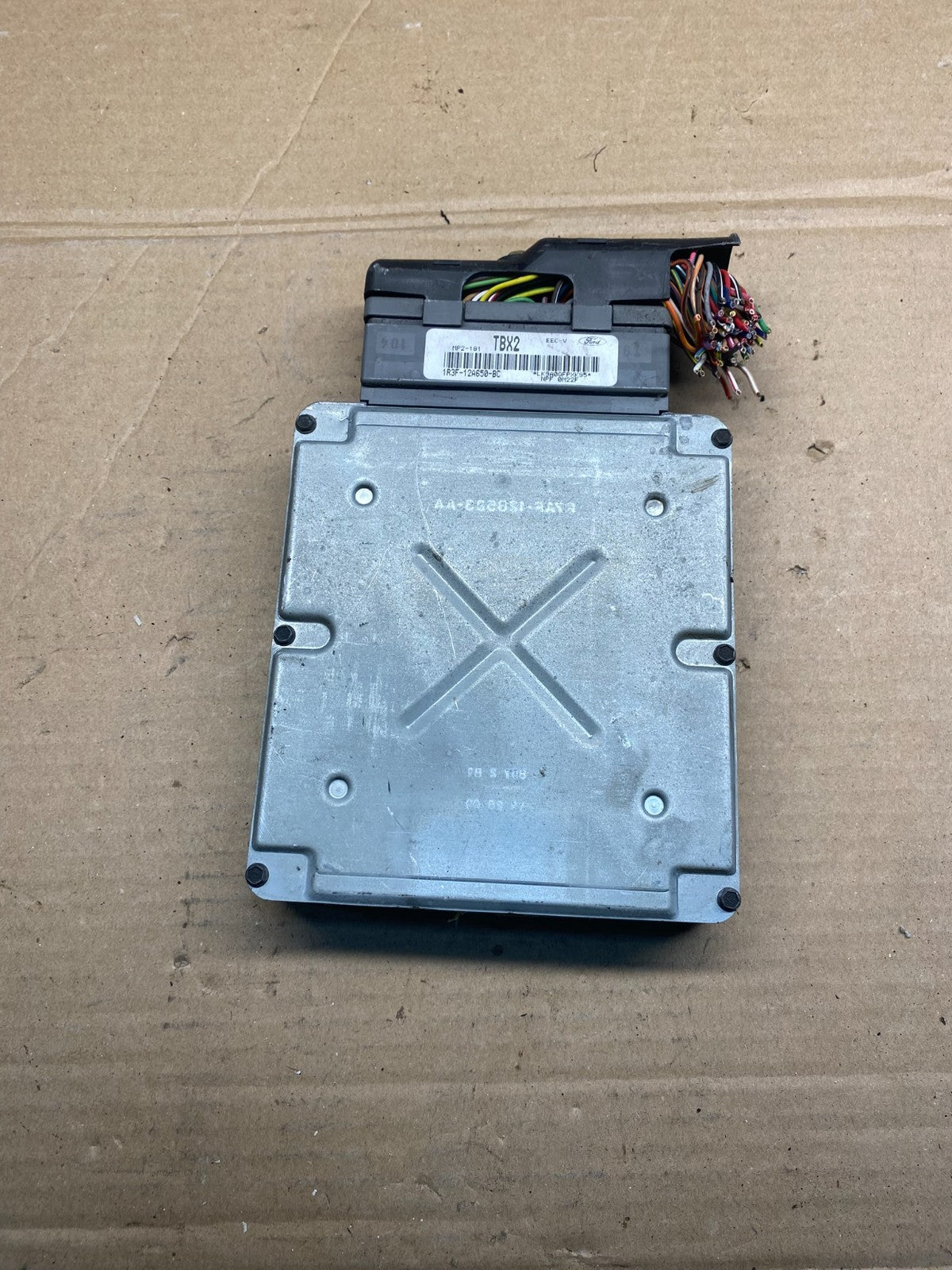 2001 Ford Mustang 3.8L ECU ECM Engine Computer 1r3f-12a650-bc AH9863 DW1