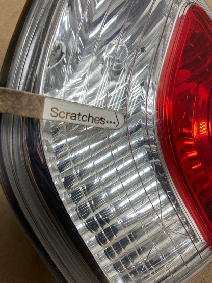 2013 to 2016 Nissan Pathfinder Right Passenger Inner Tail light AG4175 LK3