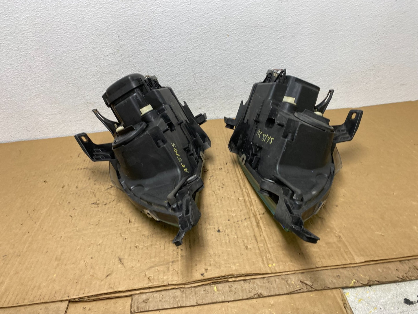 2002 - 2005 Mercedes ML ML350 ML500 Left+Right Side Halogen Headlights AC8145 DW12