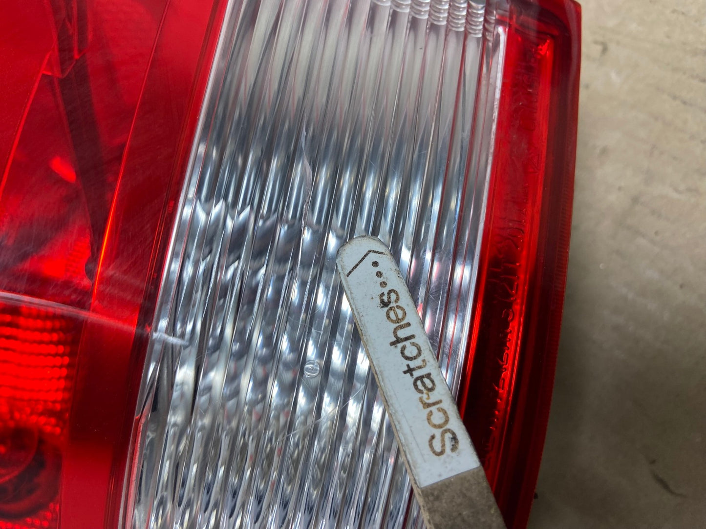 2011-2013 Jeep Grand Cherokee Left Driver Side Lh Tail Light AG6880 LK3