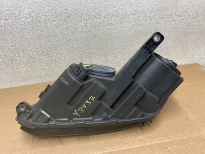 2012 to 2018 Volkswagen Tiguan Right Passenger RH Halogen Headlight Y8537 DG7