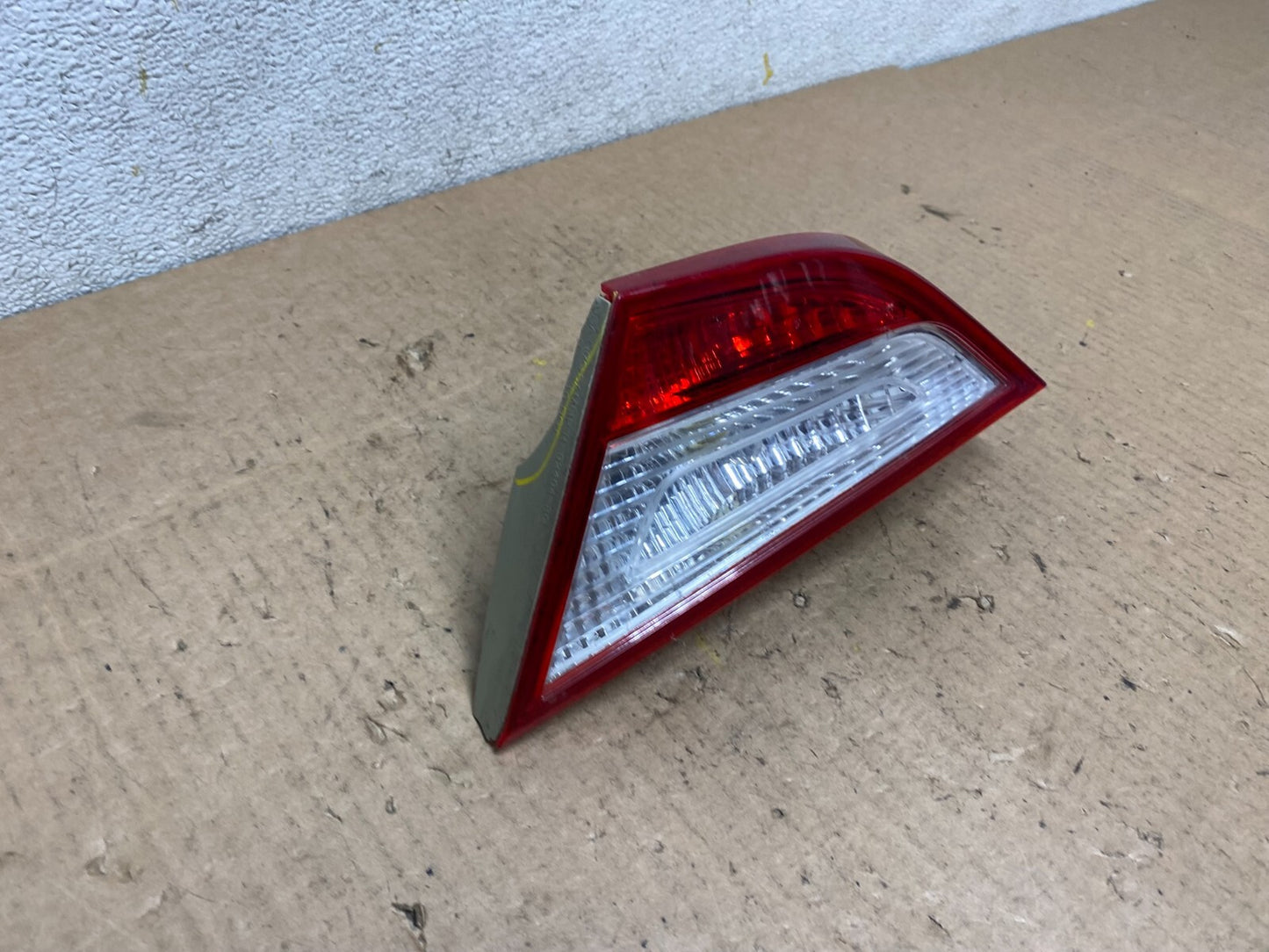2011 to 2014 Hyundai Sonata Right Passenger Rh Inner Tail Light Oem L8710 DW2