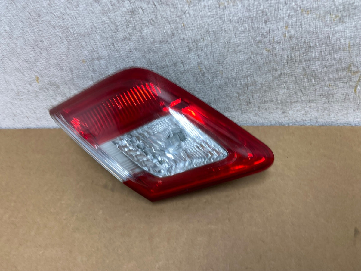 2010 - 2011 Toyota Camry Left Driver LH Side Inner Tail Light AI2606 LK1