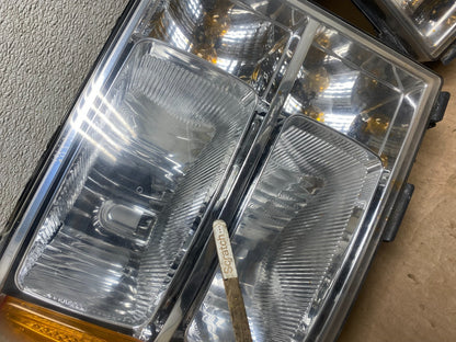 2007 - 2014 GMC Sierra Left+Right Halogen Headlights U8455 DW3