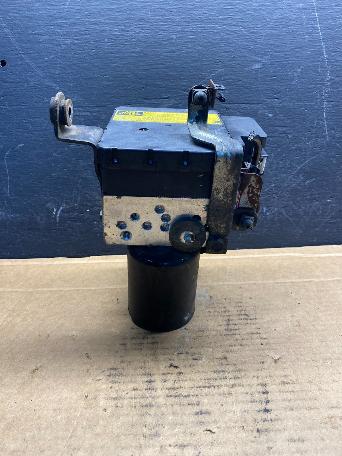2004 - 2009 Toyota Prius ABS Brake Pump Anti Lock Module ad7587 DG1