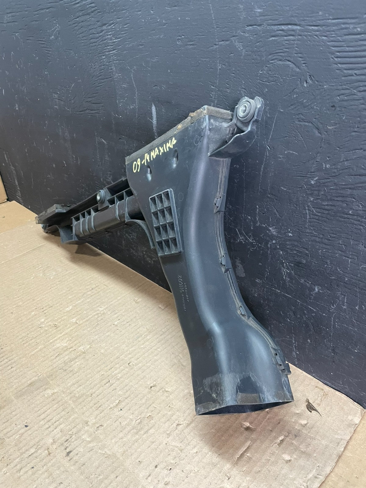 2009 to 2014 Nissan Maxima Upper Air Intake Duct  OEM ab7816 DG7