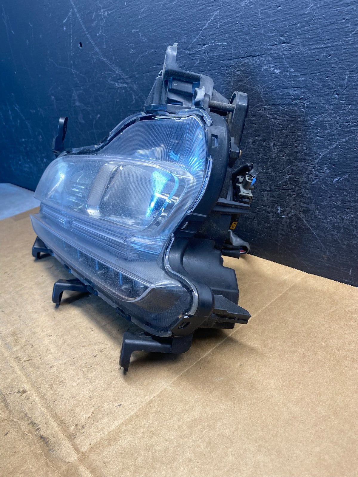 2016 to 2018 Hyundai Santa Fe Right Passenger RH Fog Light LED DRL ad7422 DG1