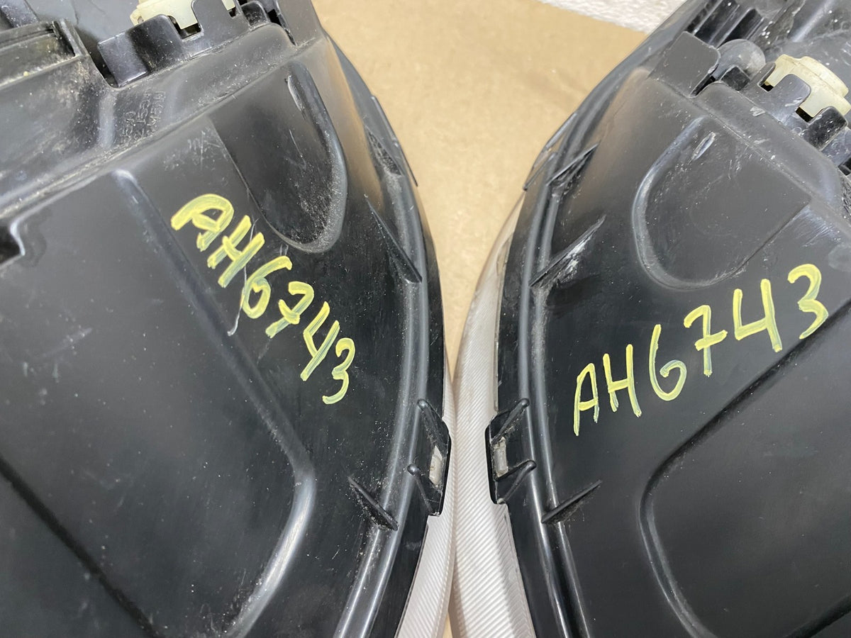 2007 2008 2009 2010 Hyundai Elantra Left+Right Side Headlights AH6743 DW11