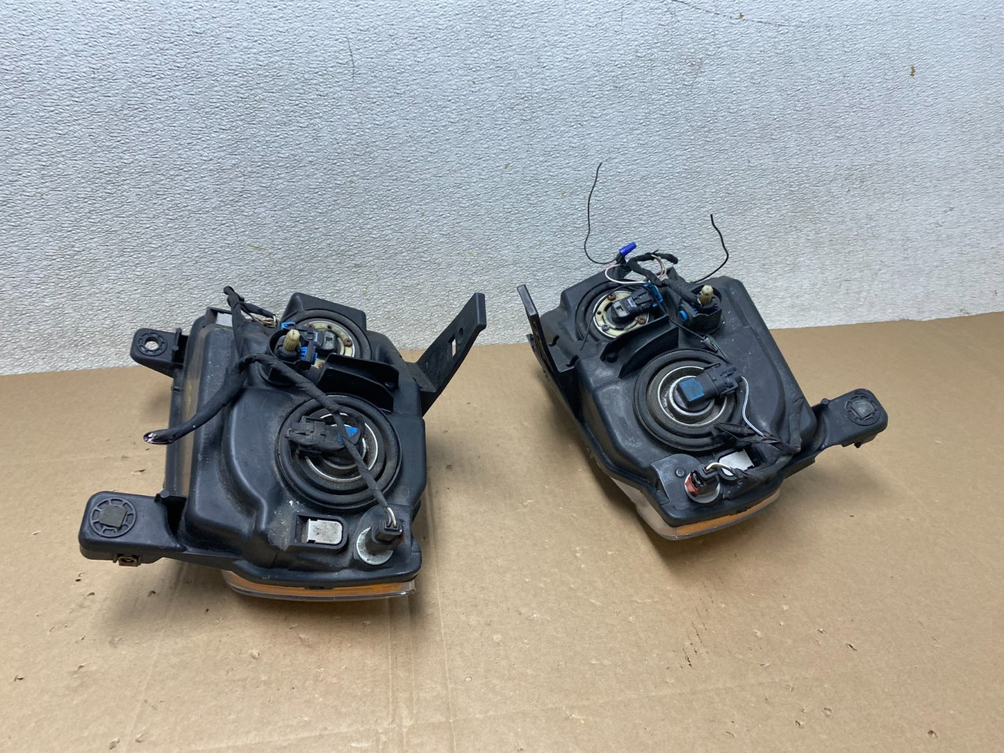 2011-2013 Jeep Grand Cherokee Left+Right Halogen Headlights T8174 DW13