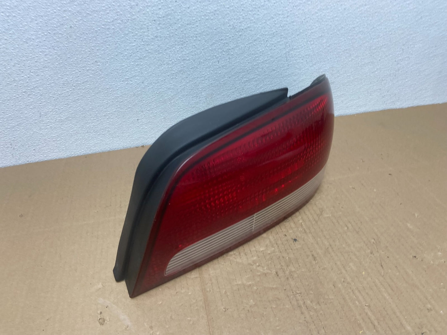 1998 to 1999 Mazda 626 Right Passenger Side Tail Light AB81632