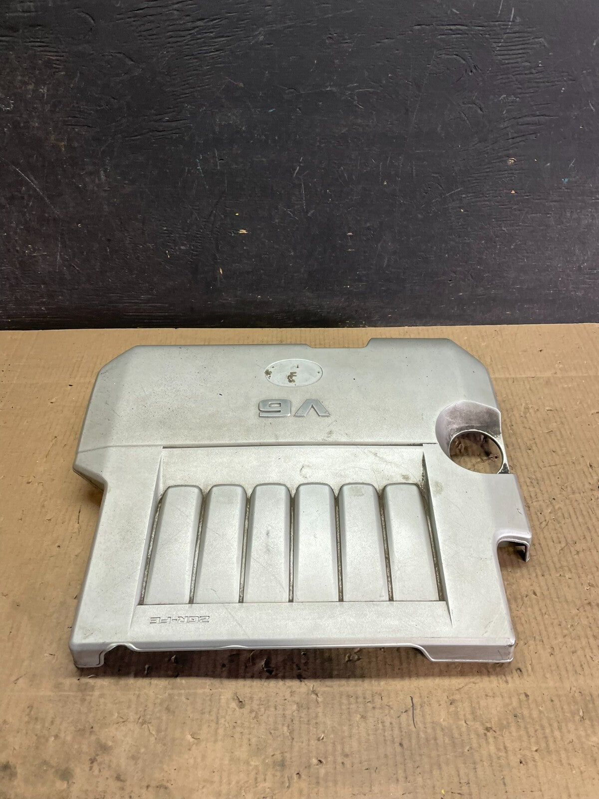 2008 to 2010 Toyota Highlander Top Engine Cover Lid i7799 OEM DG1