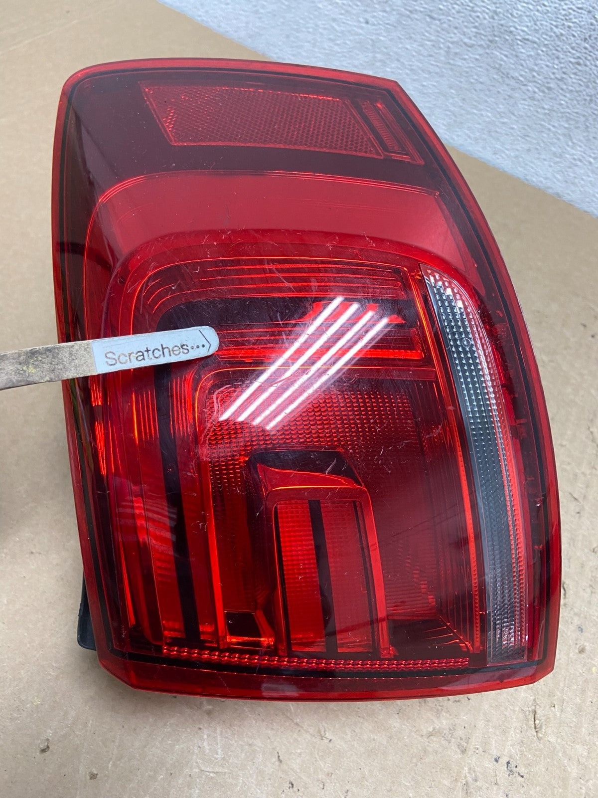 2013 - 2014 Volkswagen Jetta Hybrid Right Passenger LED Tail Light AF7954 GD3