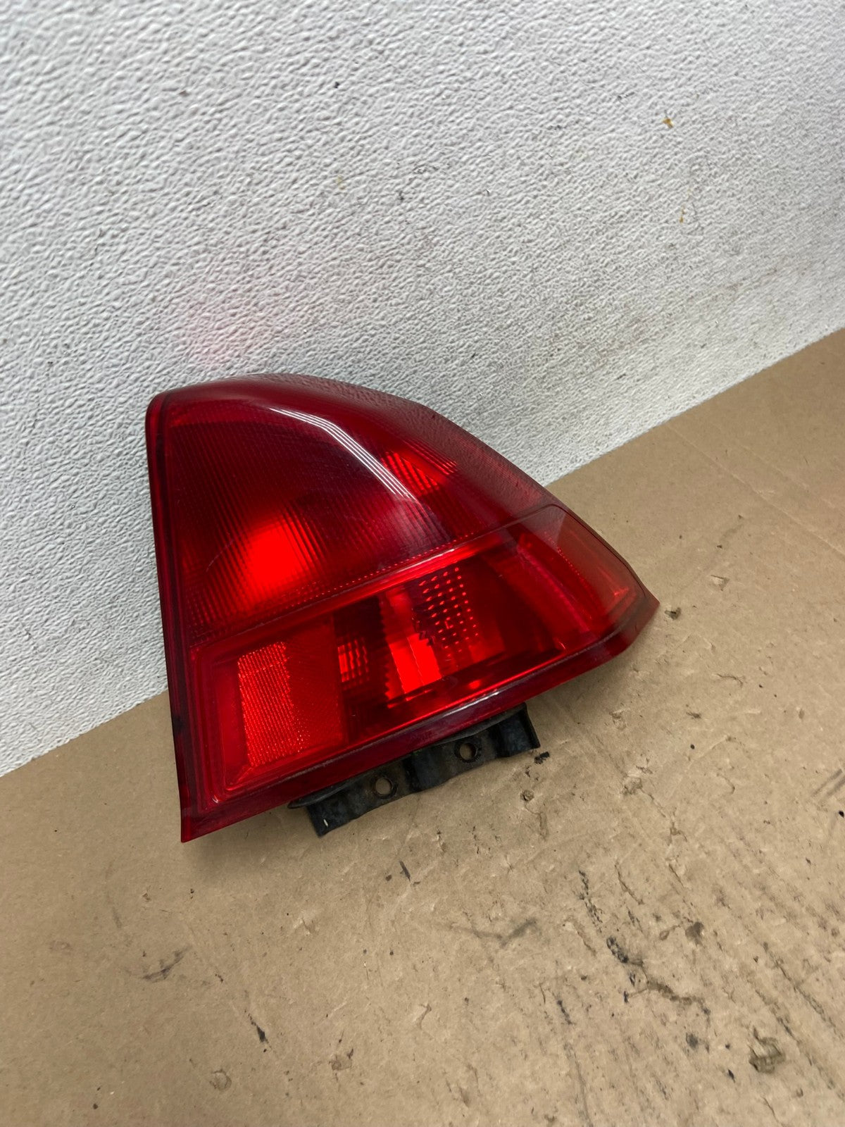 2001 2002 Honda Civic Sedan Right Passenger Rh Side Tail Light AE6449 LK2