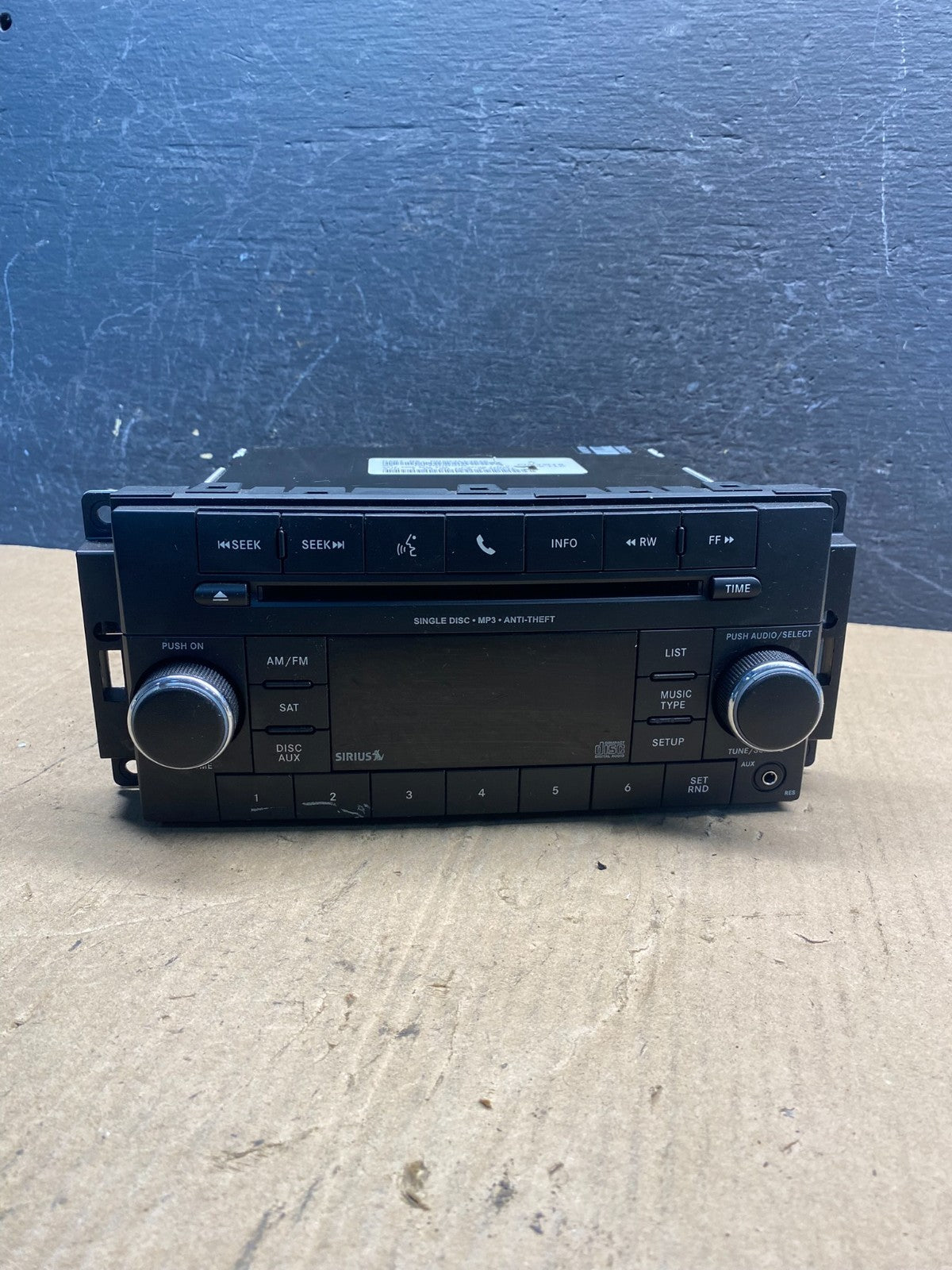 2007 2014 Jeep Dodge Chrysler Screen Display CD Player Satellite Radio AE7833 DW0