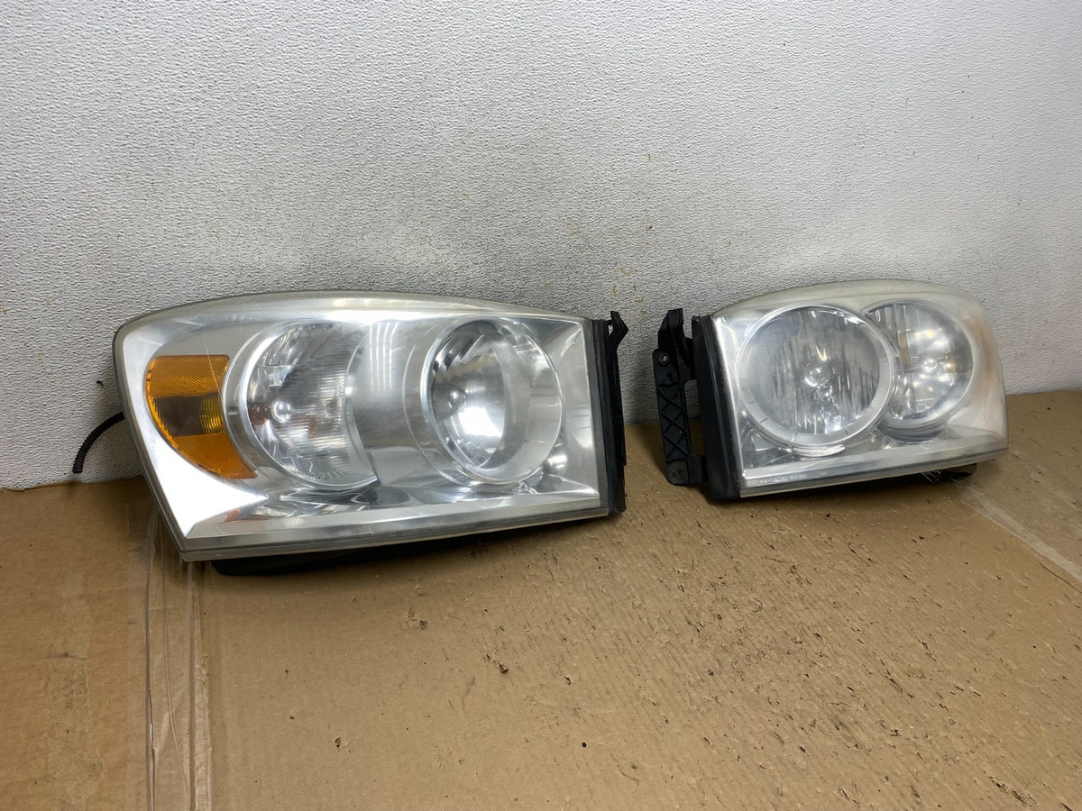 2006 to 2008 Dodge Ram Left+Right Side Set Halogen Headlights AH2913 DW1