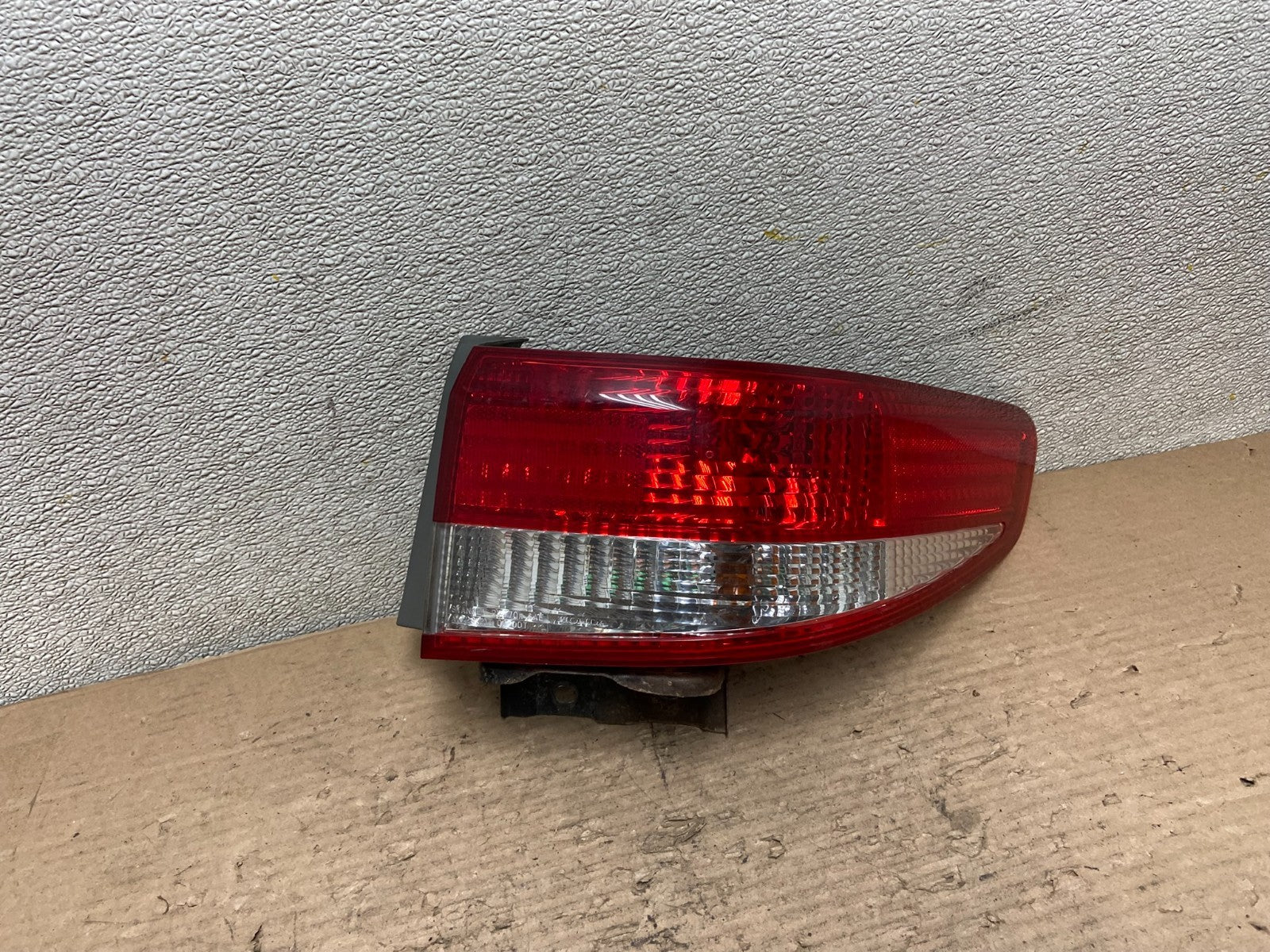 2003 to 2004 Honda Accord Sedan Right Passenger Rh Side Tail light Oem AA9752 LK0