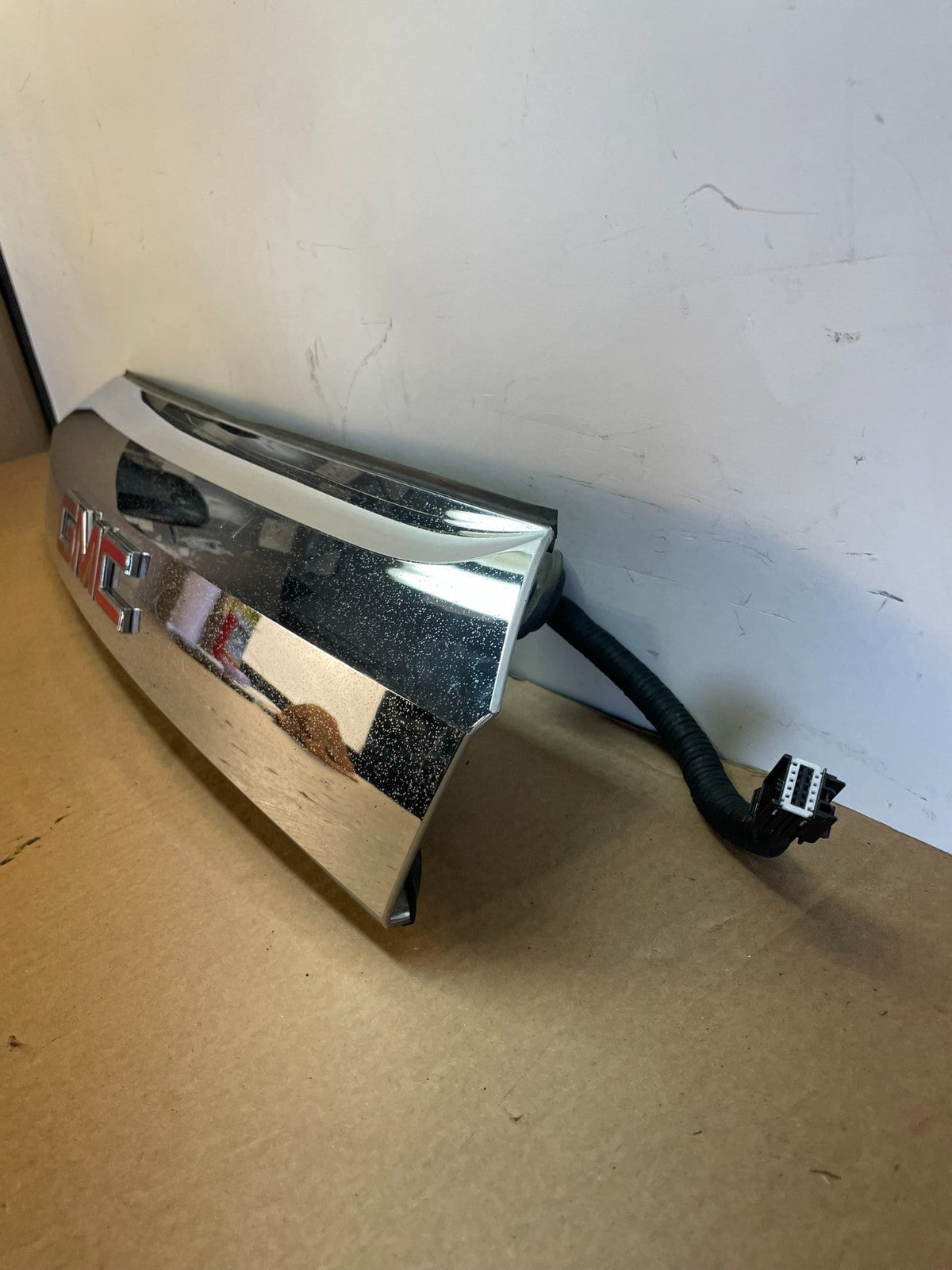 2010-2015 Gmc Terrain Lift Gate Handle Trim Back Up Camera Chrome Panel AH03861