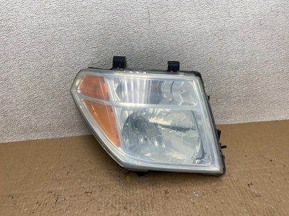 2005 to 2007 Nissan Pathfinder Halogen Headlight Right Passenger Oem T7742 DW0