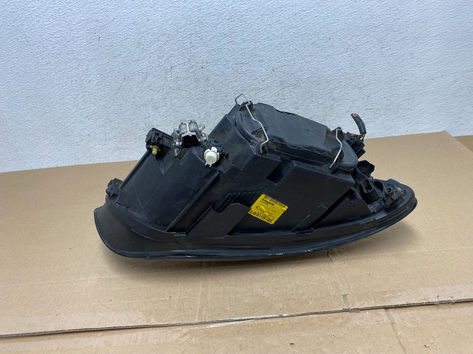 2006-2010 Volvo C70 Left Driver LH Side Headlight AE4889 DW5