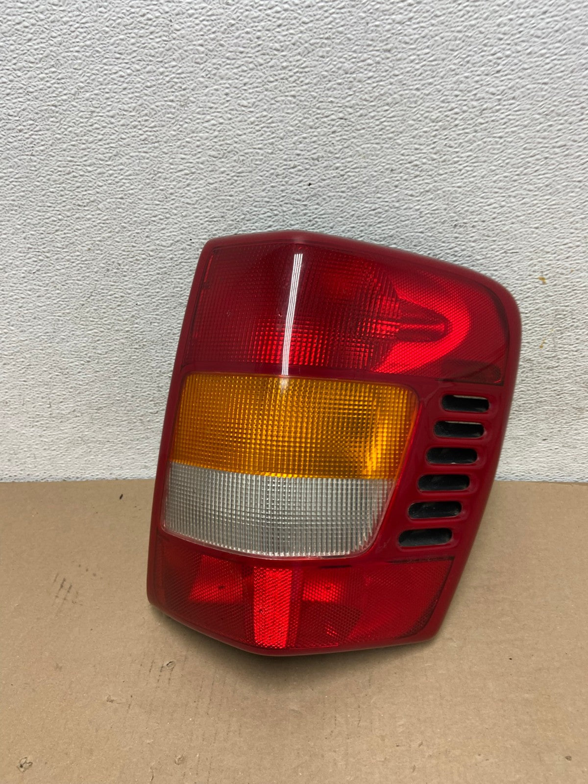 1999-2004 Jeep Grand Cherokee WJ Right Passenger Rh Tail Light TYC AF3002 LK0