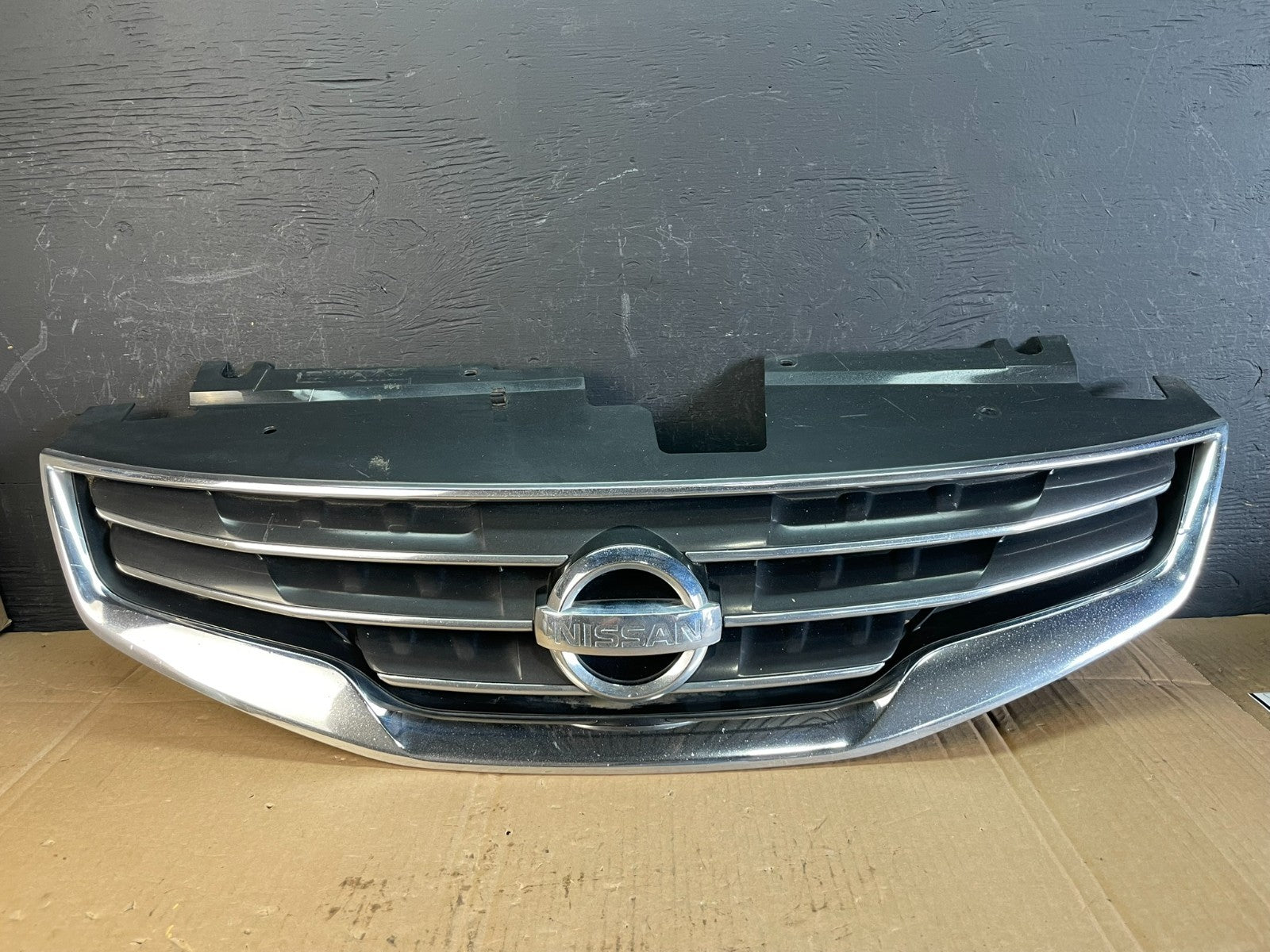 Sedan 2010 2011 2012 Nissan Altima Front Upper Grill Grille AC5439 DG0