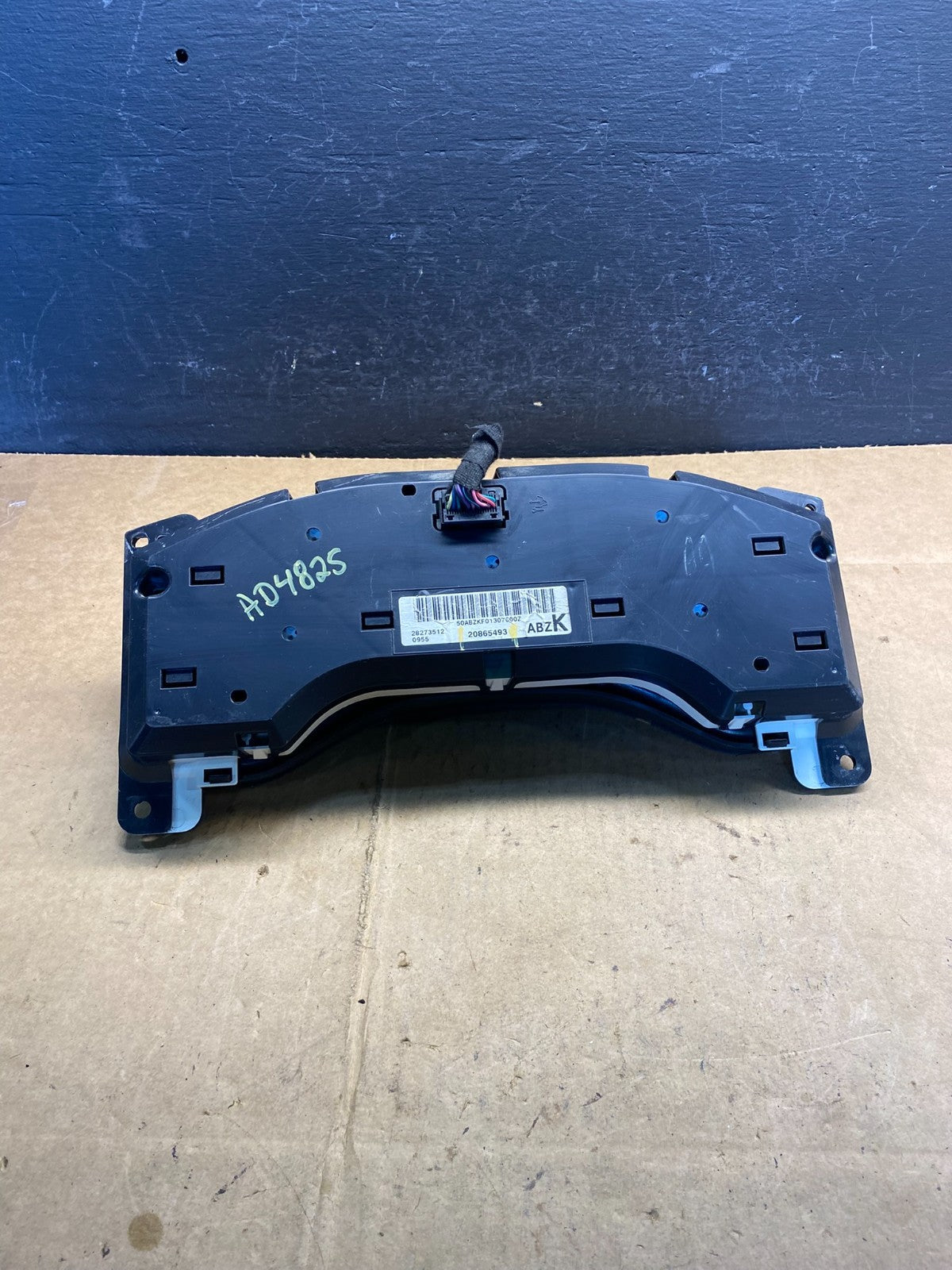 2010 - 2012 Chevrolet Express 2500 3500 Speedometer Cluster Gauge ad4825 DG4