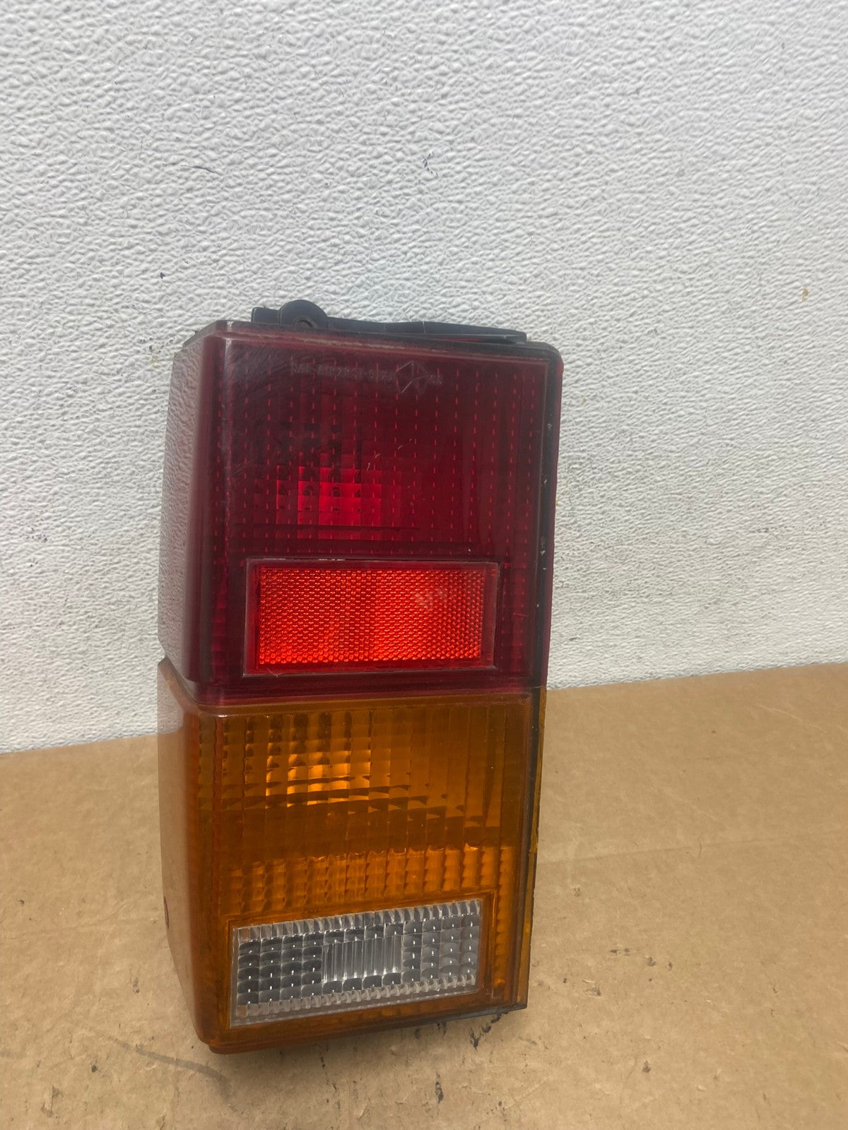 1984 to 1996 Jeep Cherokee Left Driver LH Side Tail Light AD5201 LK0