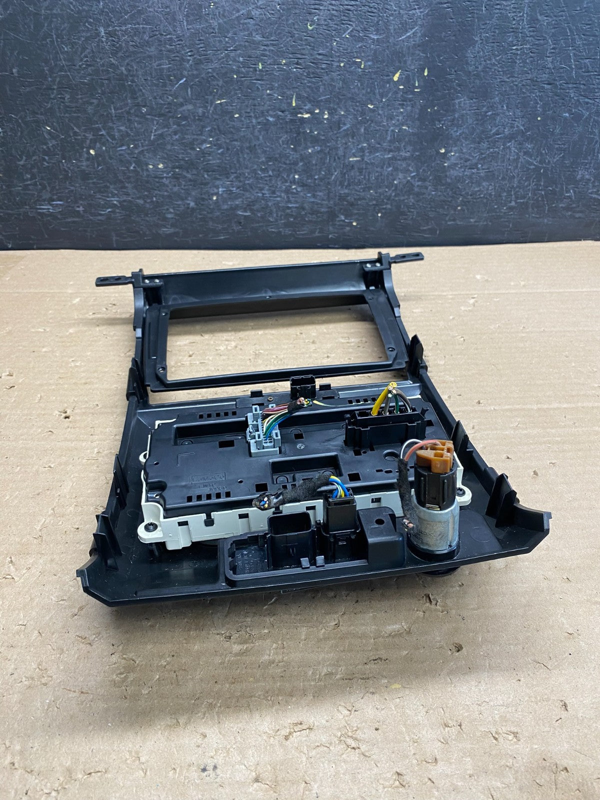 2009-2014 Ford F150 Heater Climate Control Radio Control Dash Bezel OE AG8429 DG6