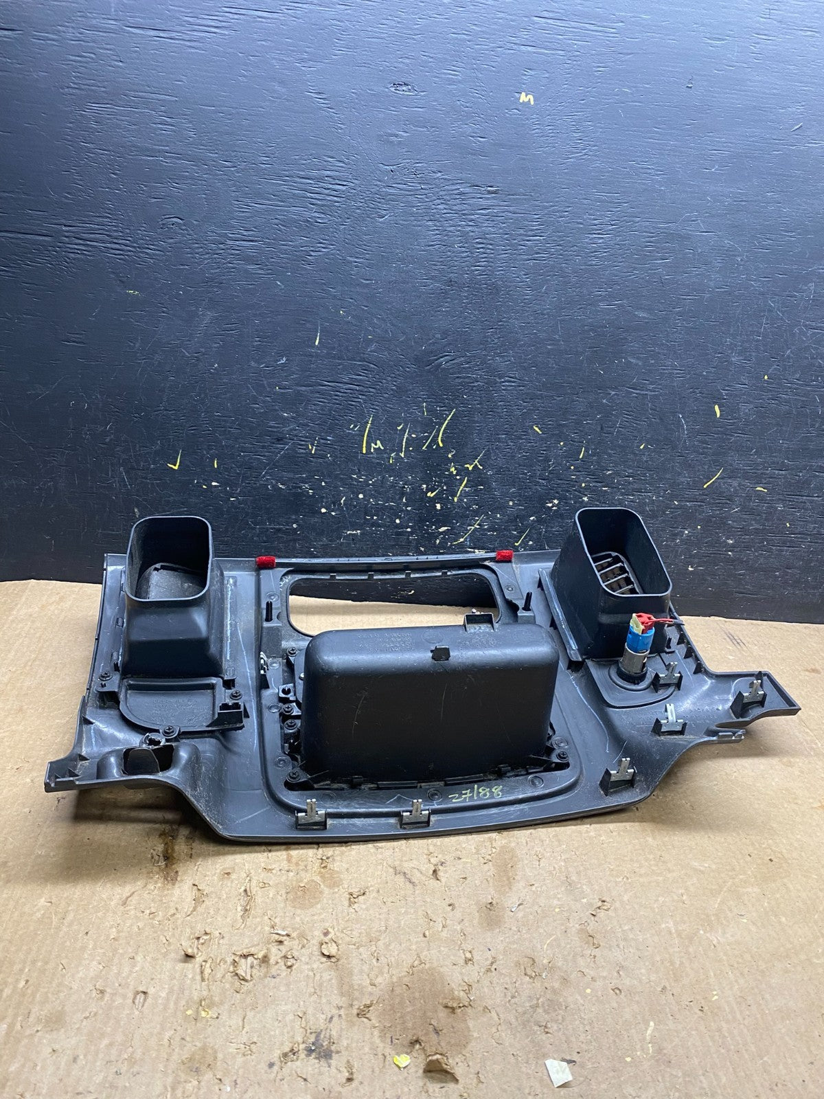 2002 to 2005 Dodge Ram Radio Climate Control Dash Air Vent Bezel Trim Z7188 DG5