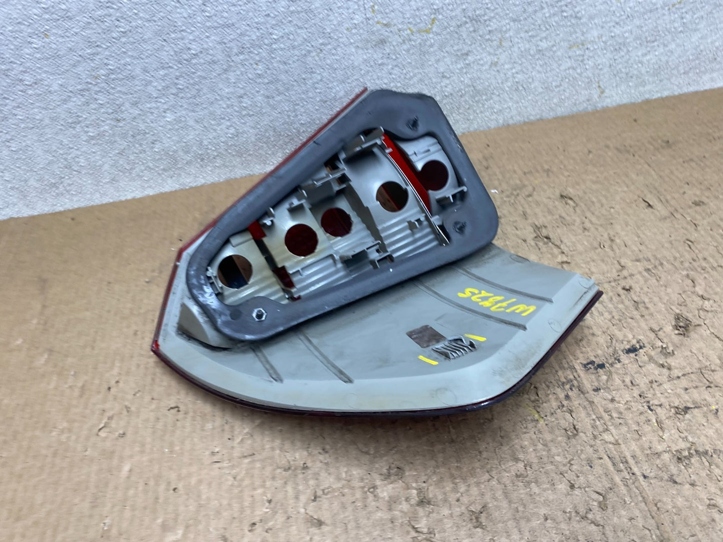 2007 to 2009 Mercedes GL-Class GL450 Right Passenger Tail Light OEM W7825 DW5