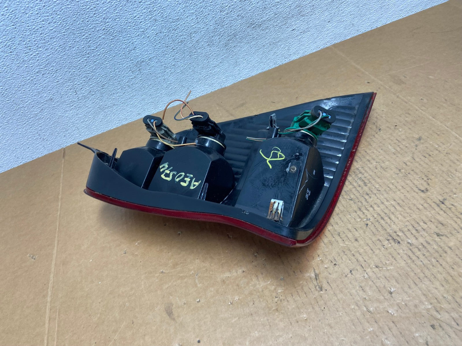 1999 to 2003 Ford Windstar Tail Light Left Driver LH Side AE0574 LK6