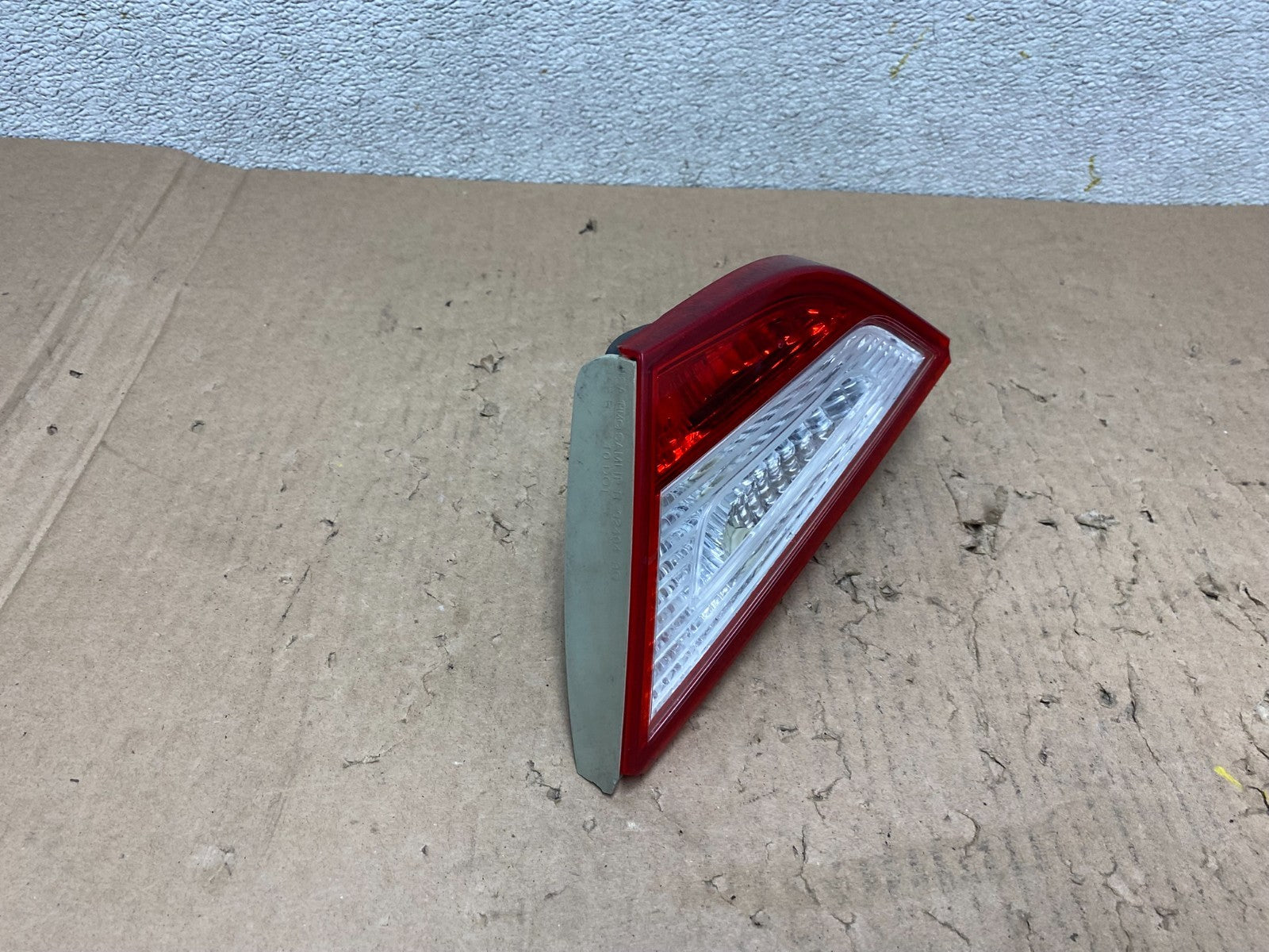 2011 to 2014 Hyundai Sonata Right Passenger Rh Inner Tail Light Oem R1310 DW2