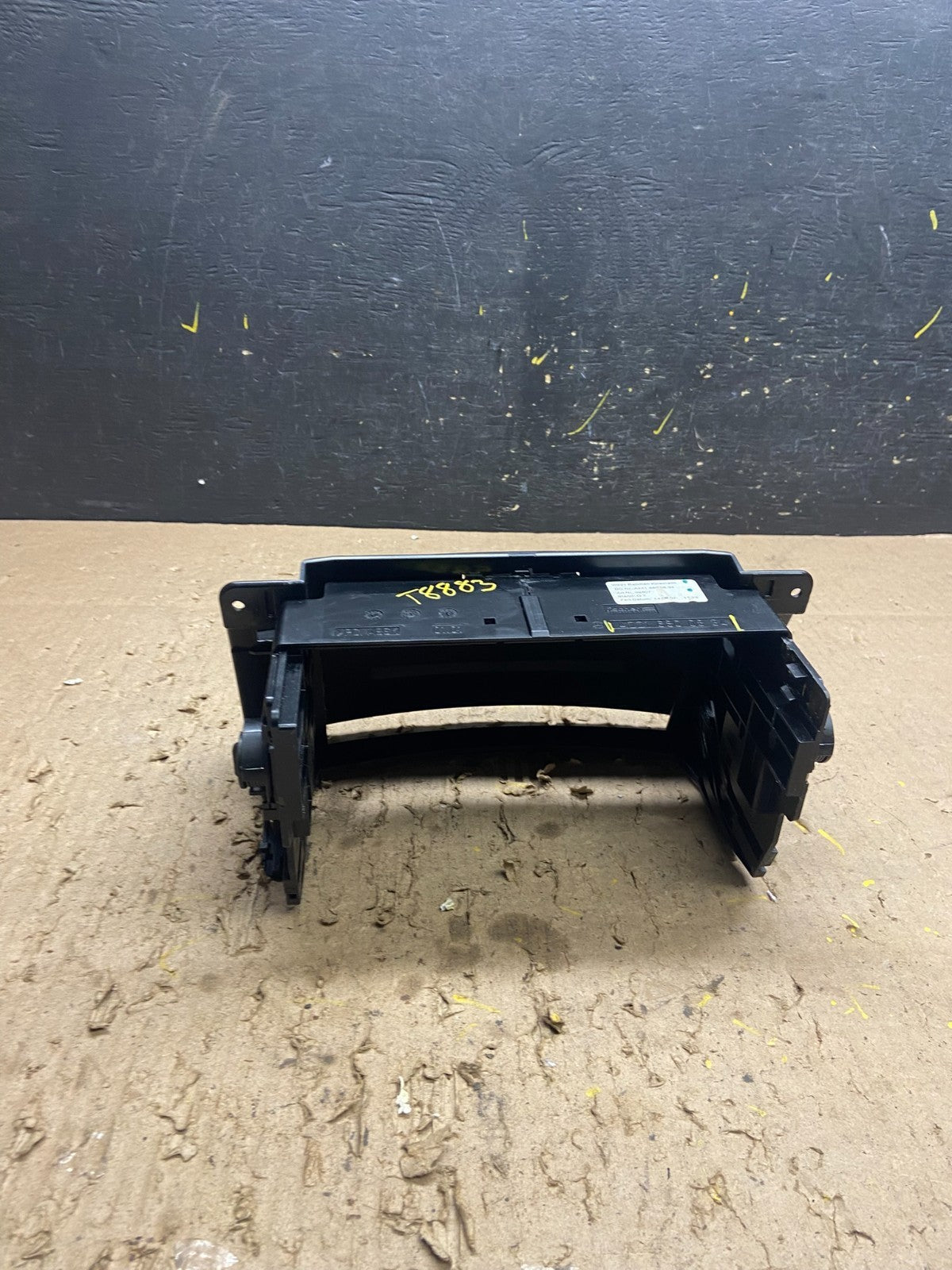 2007 to 2009 Mercedes S-Class S550 Center Console CD Player Cover Trim T8883 DG4