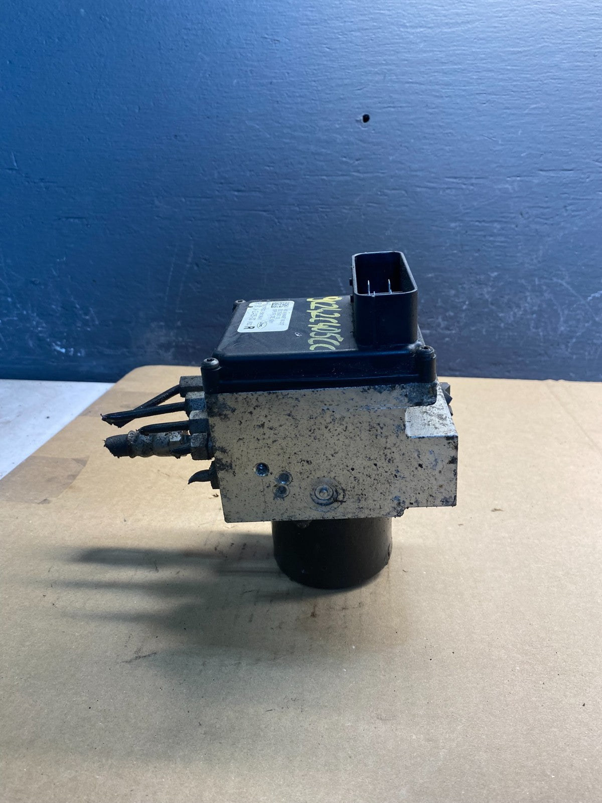 2009  Ford E-150 E150 E250 E350 ABS Anti-Lock Brake Pump Module ac0939 DG2