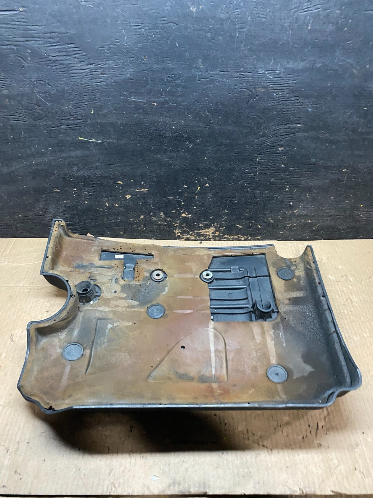 2002 to 2004  Lincoln Navigator 5.4L V8 Engine Motor Cover U0327 DG4