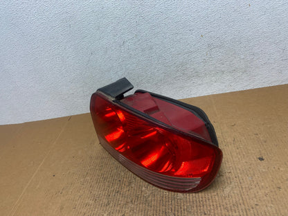 2002 - 2005 Hyundai Sonata Right Passenger RH Side Tail Light AE2802 LK1