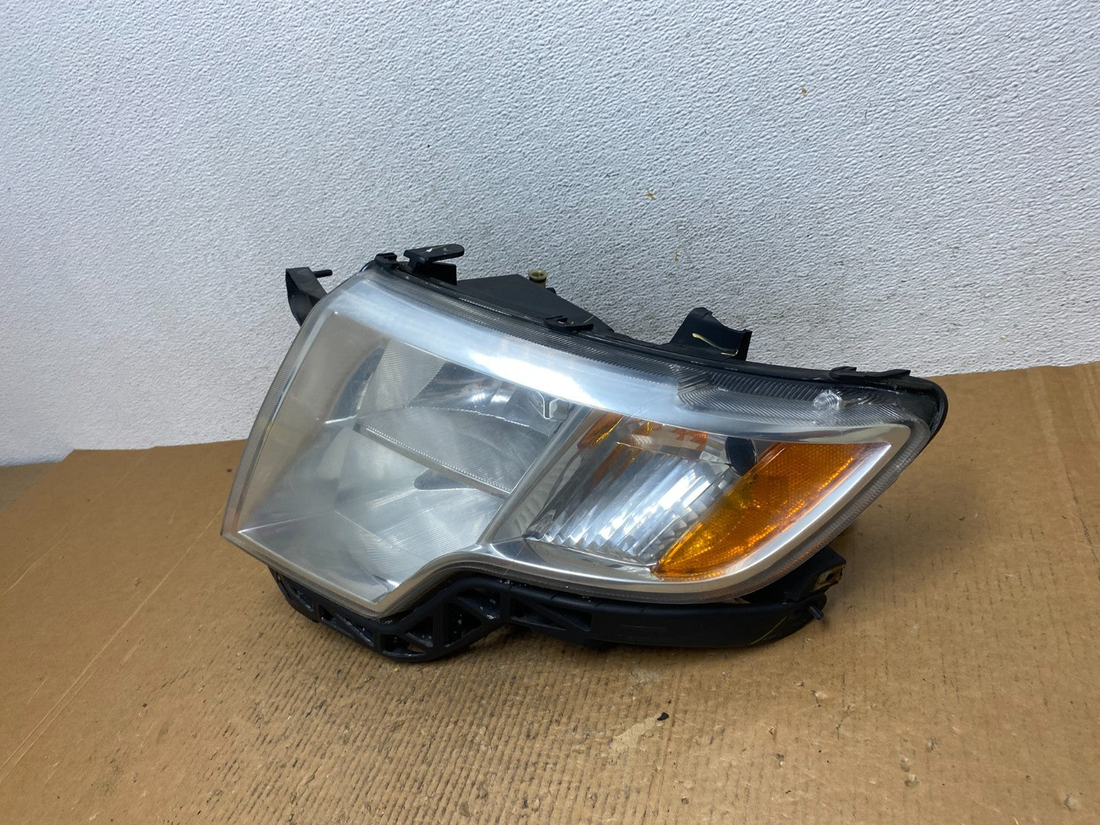 2007 2008 2009 2010 Ford Edge Headlight Left Driver Halogen AE1451 DW1