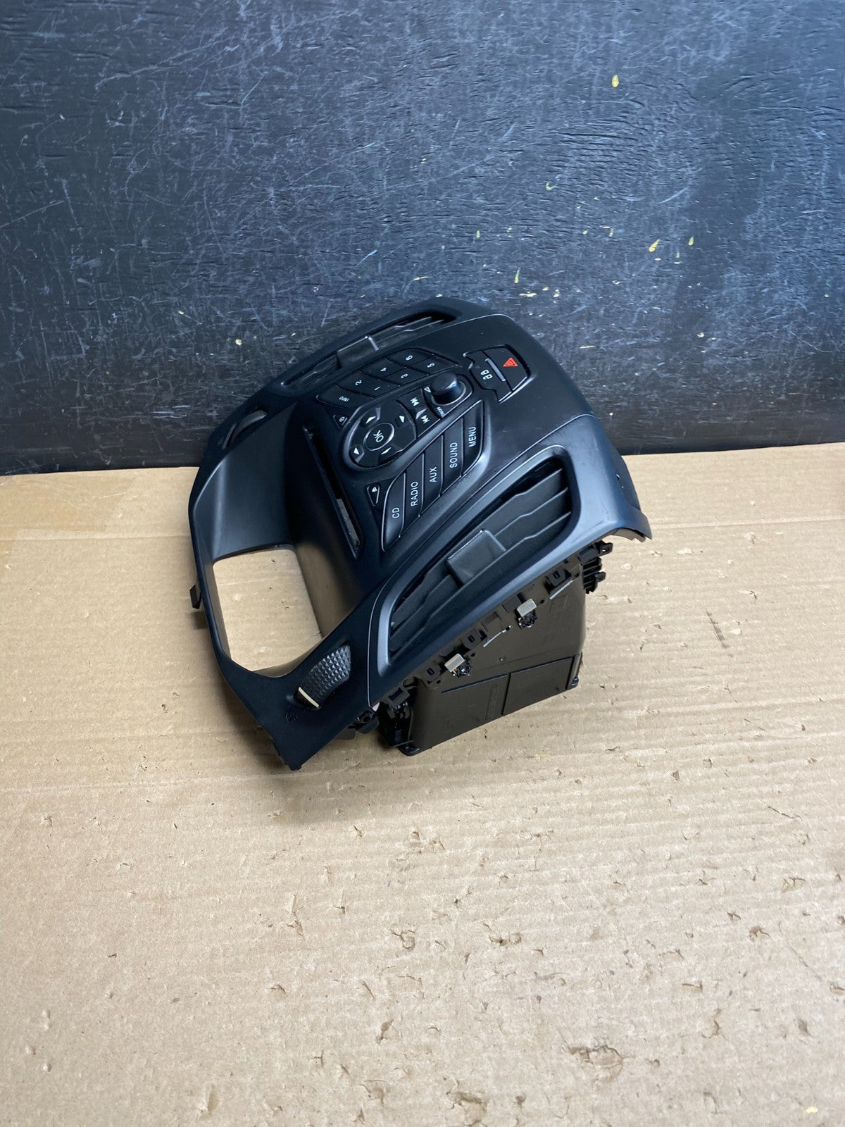 2012 to 2014 Ford Focus Radio Control Panel Trim w/ Bezel AG6385 DG1