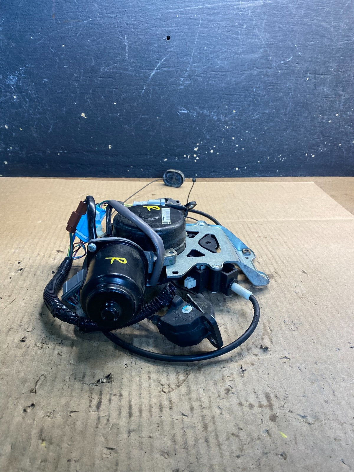 2005 - 2010 Honda Odyssey Rear Right Sliding Door Lock Actuator Motor z4788 DG1
