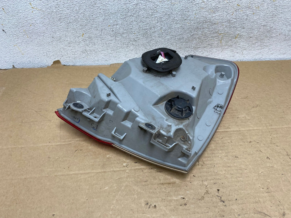 2008 2009 2010 Infiniti M35 M45 Right Passenger Side Tail Light AH8054 LK4