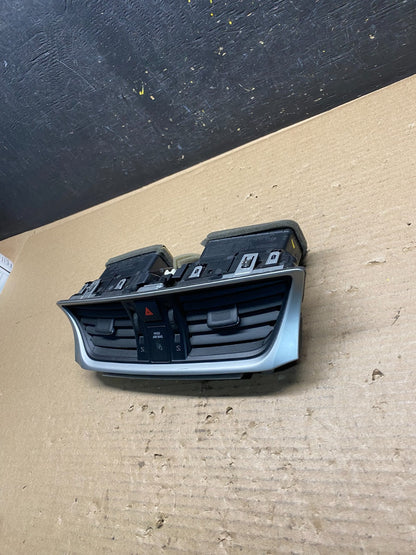 2013 to 2015 Nissan Sentra Air Vents Top Dash Center W/Hazzard Switch S2906 DG1