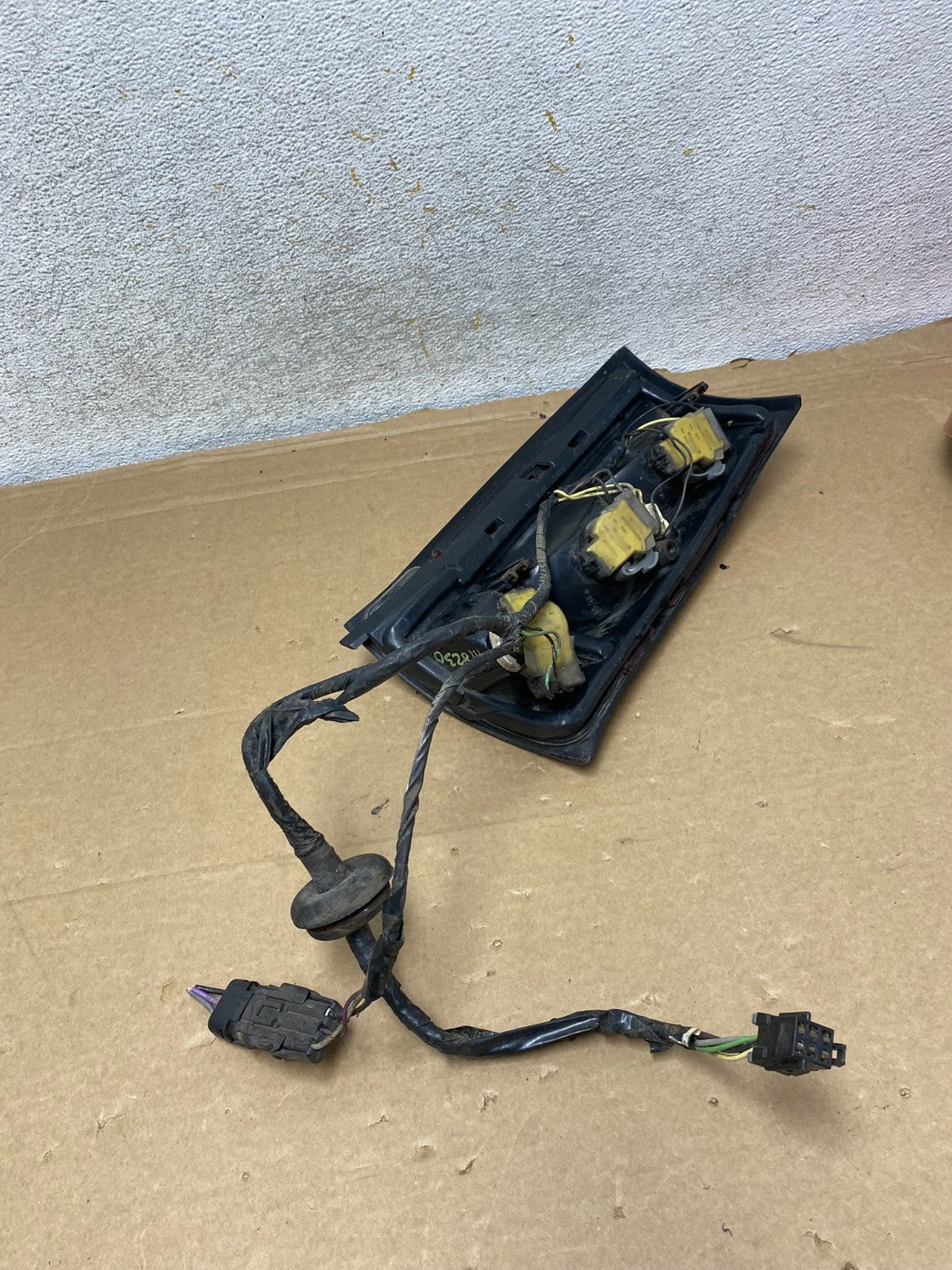 1991 to 1996 Chevrolet Caprice Left Driver SideTail Light AH8230 DG6