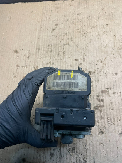 2004 2005 Dodge Durango ABS Anti Lock Brake Pump X0990 DG4