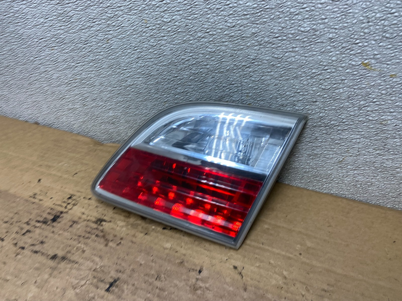 2010 2011 2012 Mazda CX-9 Tail Light Inner Right Passenger Rh Side AB3315 LK1