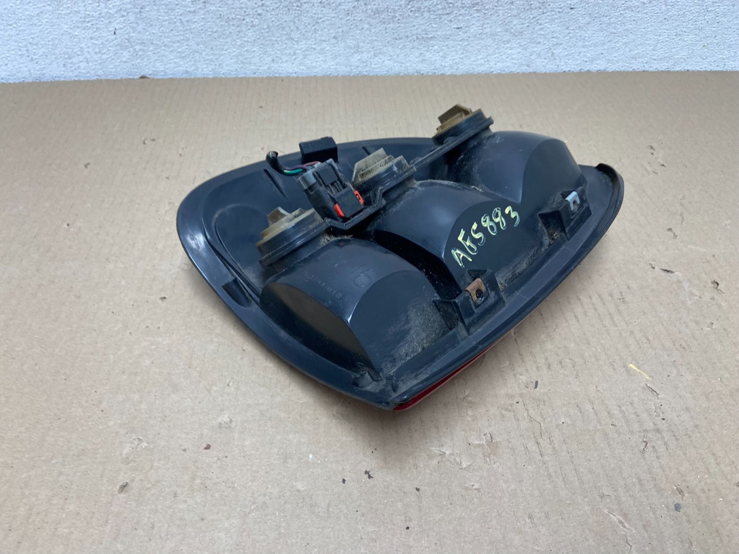 1998 to 2003 Dodge Durango Tail Light Right Passenger RH Side AG5883 DW4